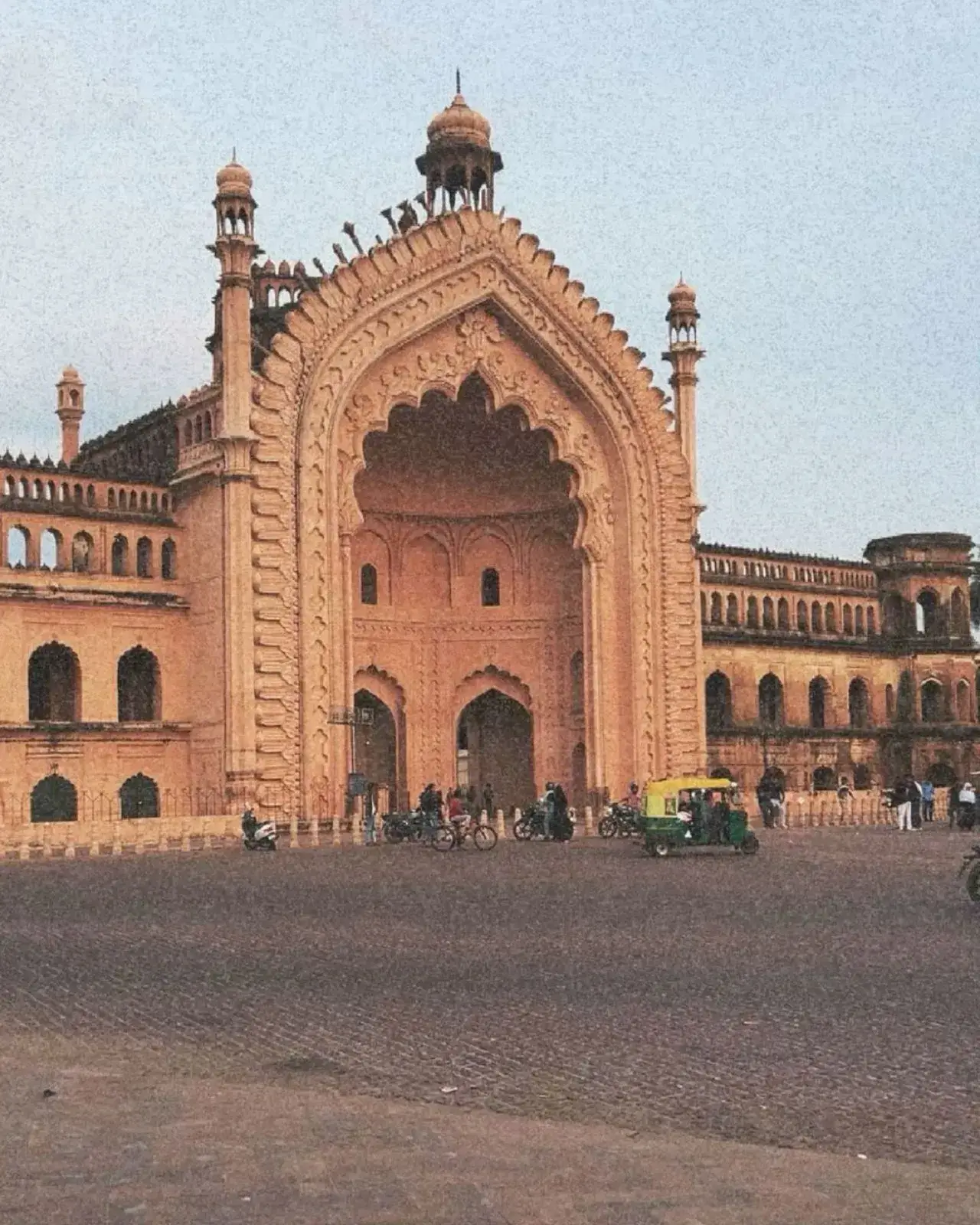 The iconic Rumi Darwaza gateway in Lucknow during evening light